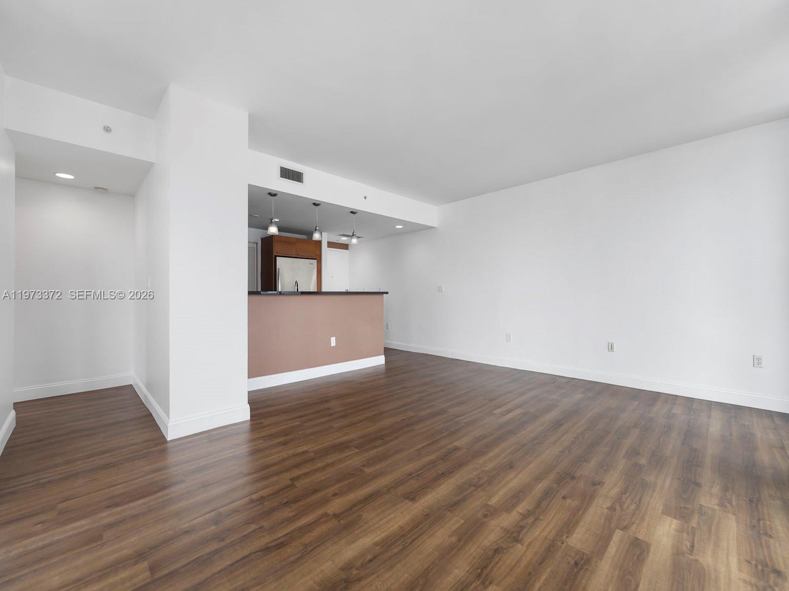 253 NE 2nd St #3108 Miami, FL 33132