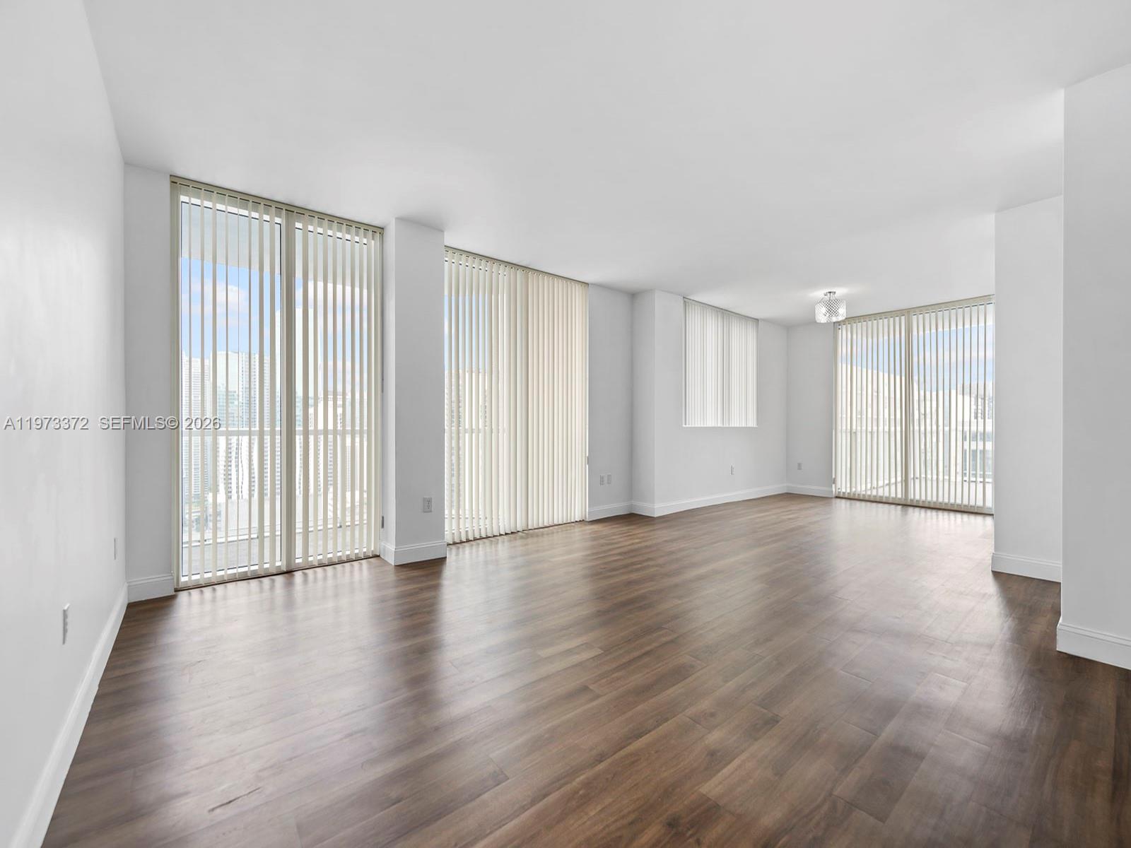 253 NE 2nd St #3108 Miami, FL 33132