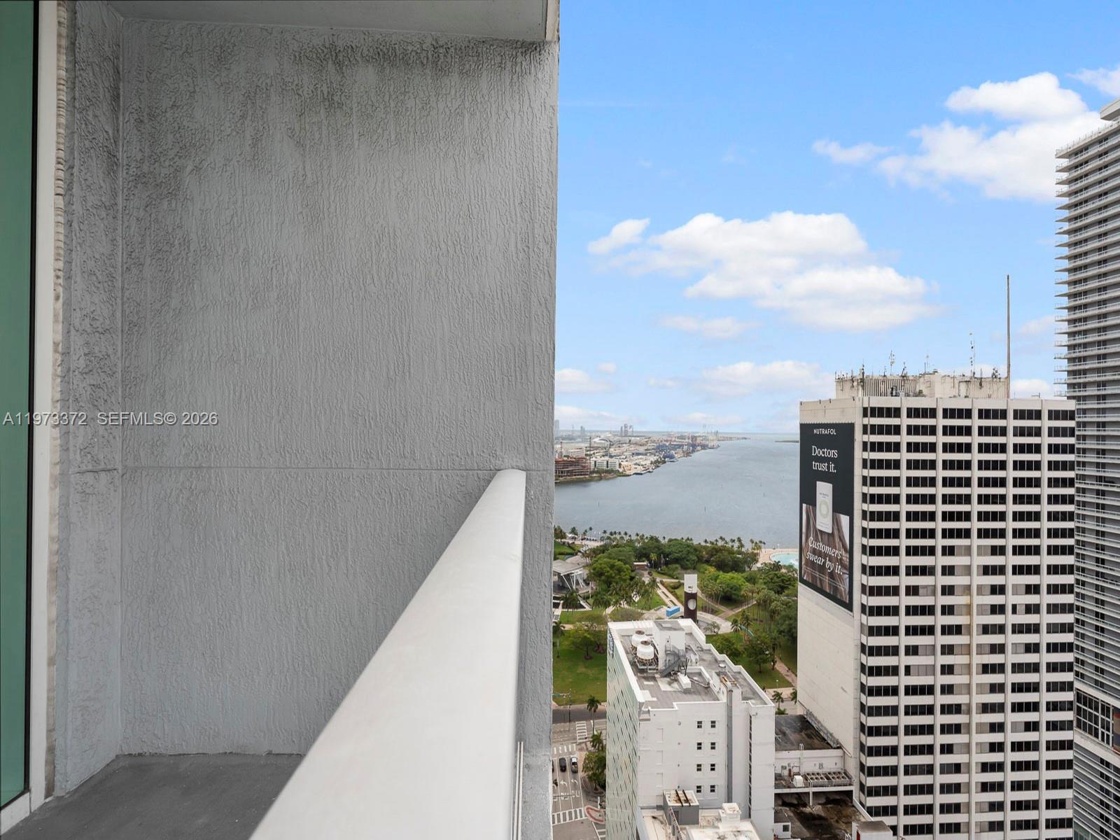 253 NE 2nd St #3108 Miami, FL 33132