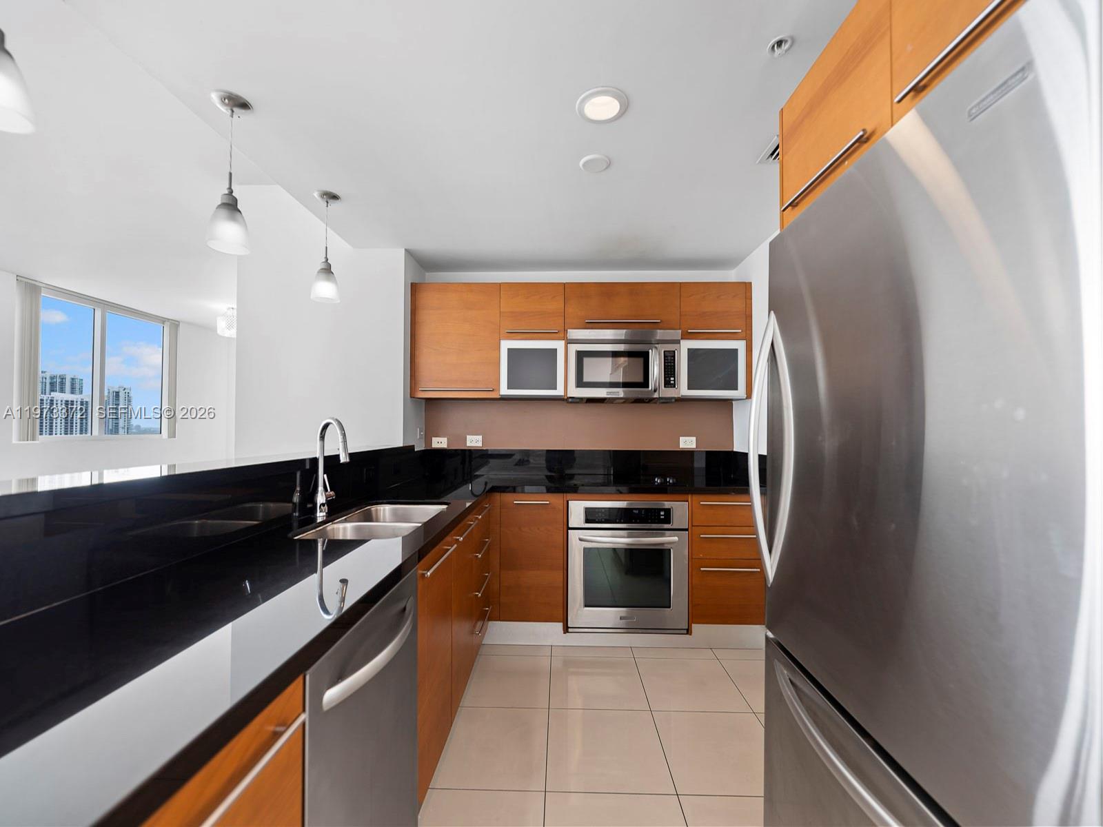 253 NE 2nd St #3108 Miami, FL 33132