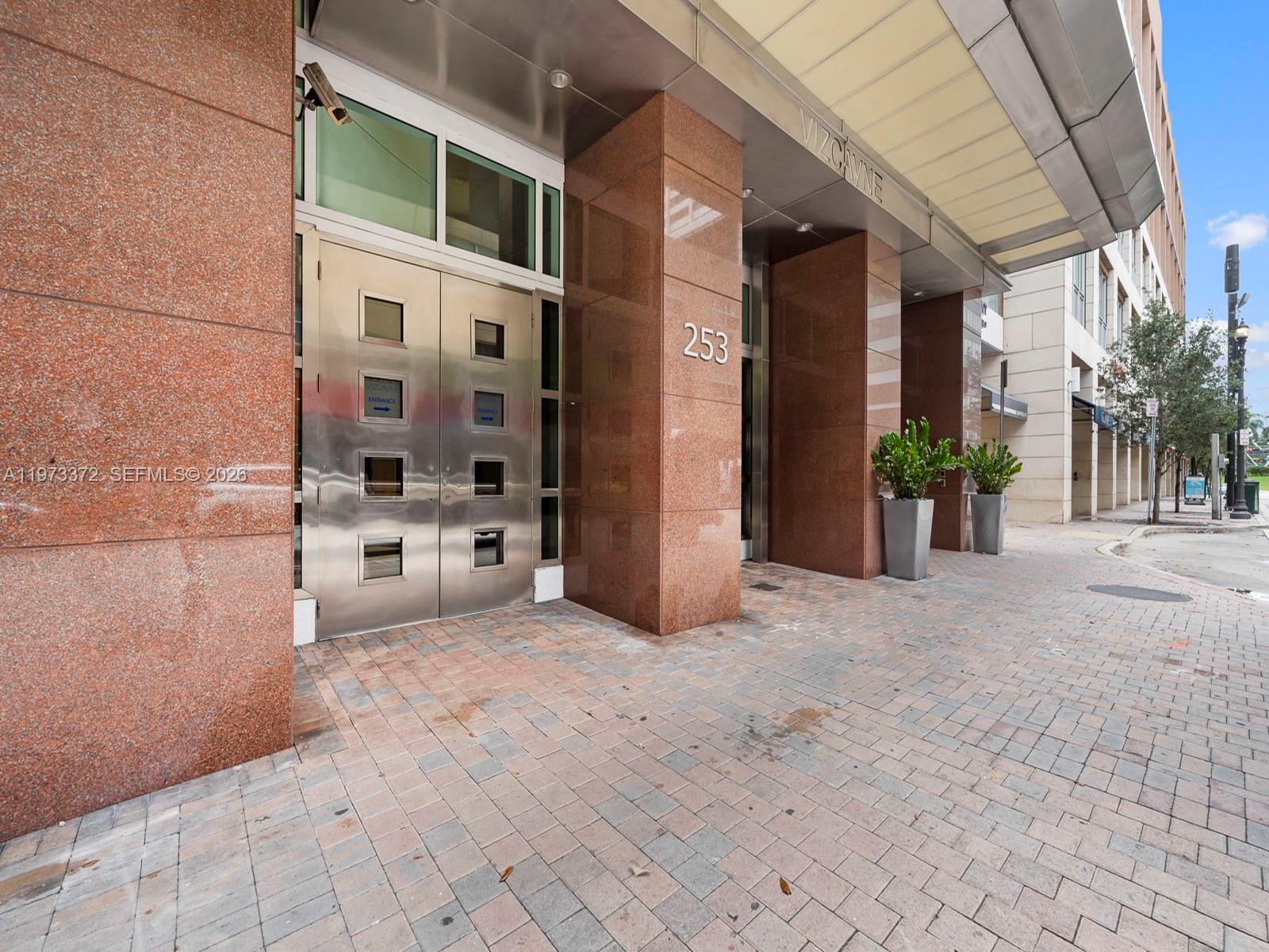 253 NE 2nd St #3108 Miami, FL 33132