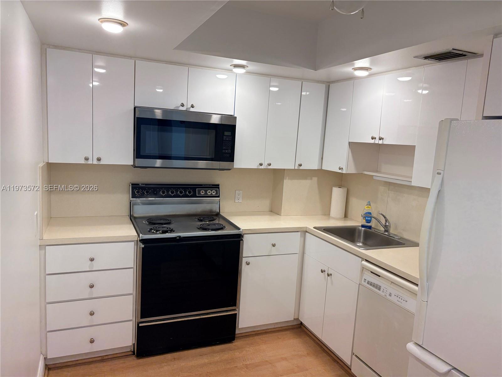 image Arlen House East4