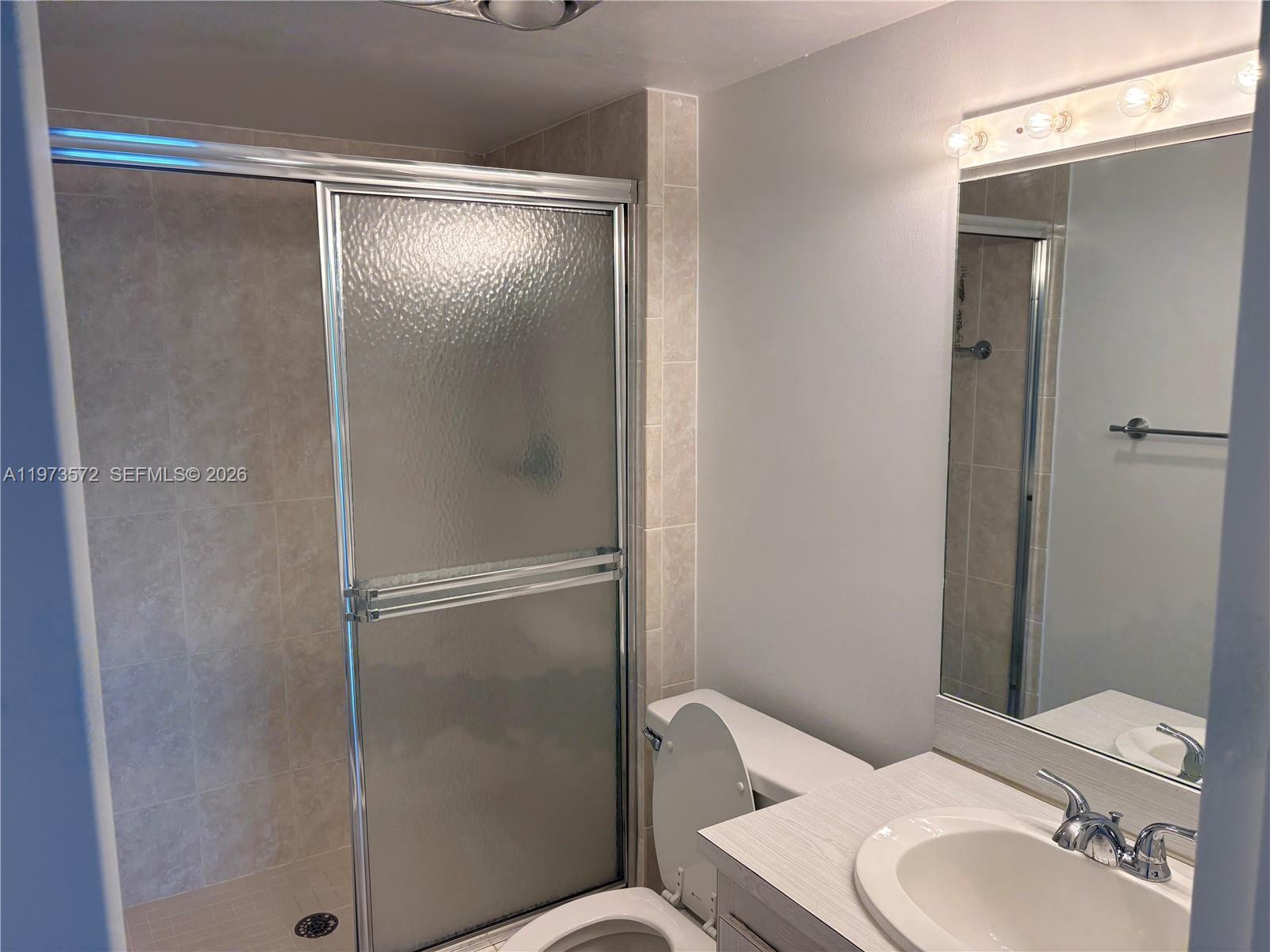 image Arlen House East8