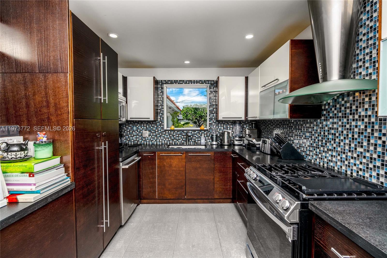 1360 SW 16th St Miami, FL 33145