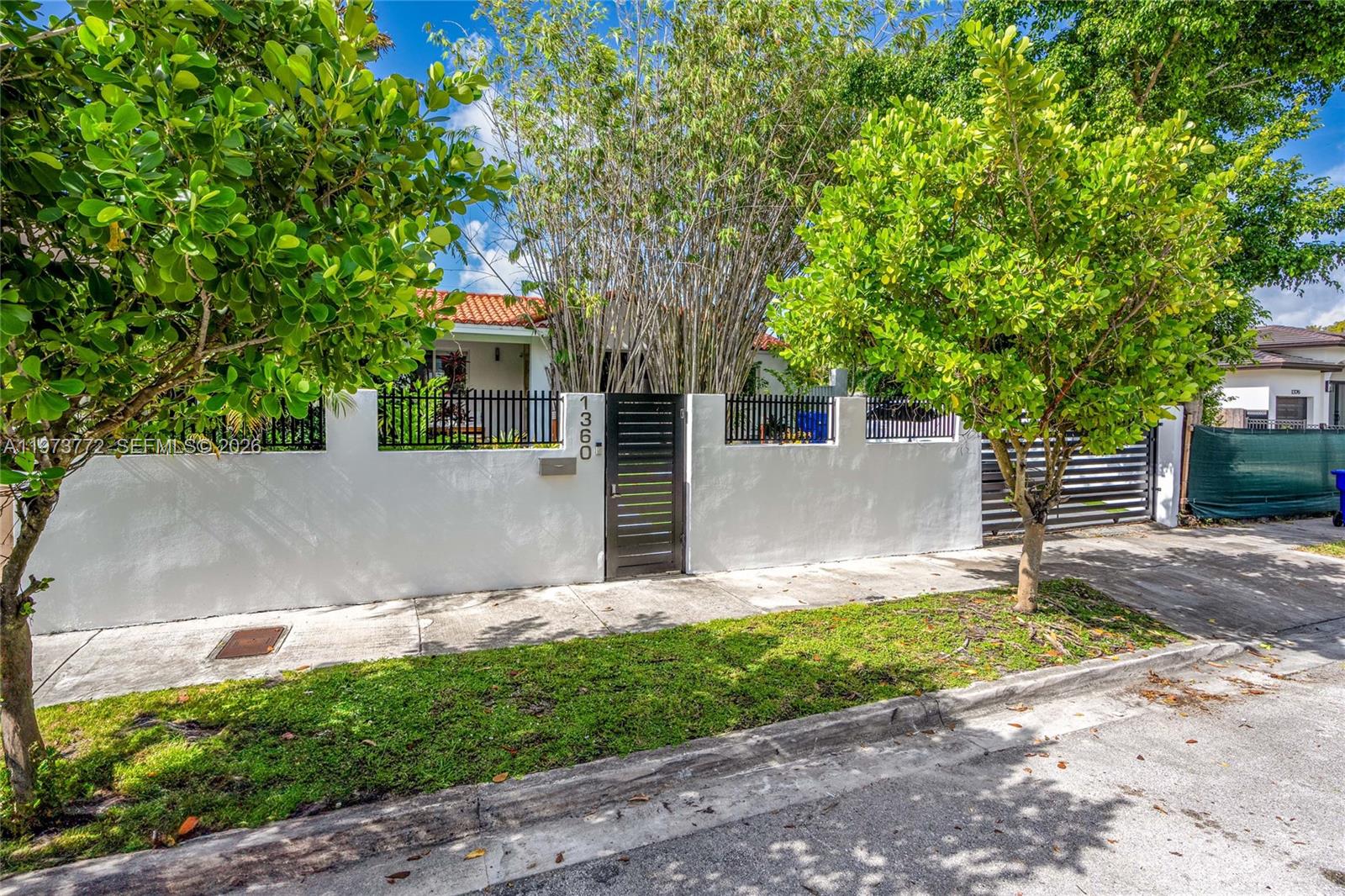 1360 SW 16th St Miami, FL 33145