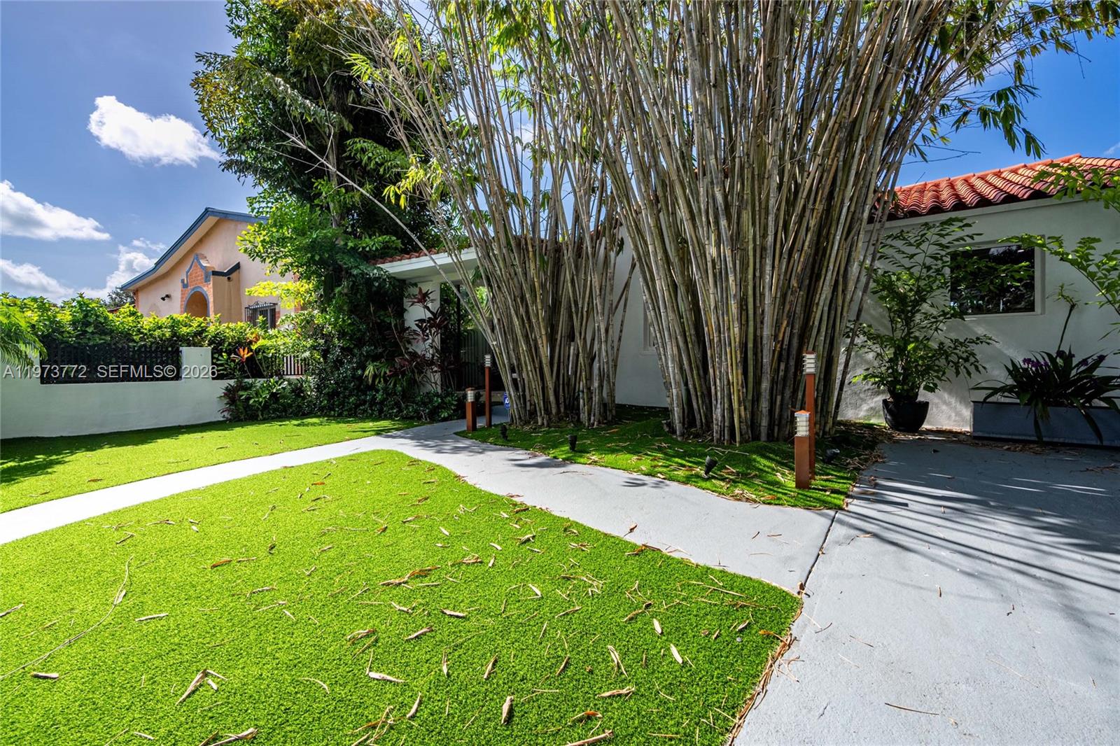 1360 SW 16th St Miami, FL 33145