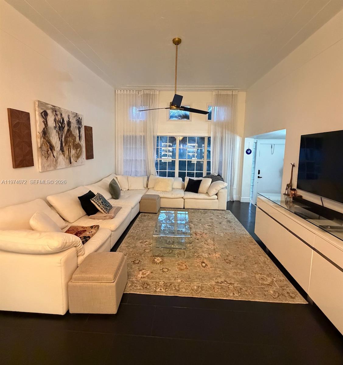 9048 Carlyle Ave Surfside, FL 33154