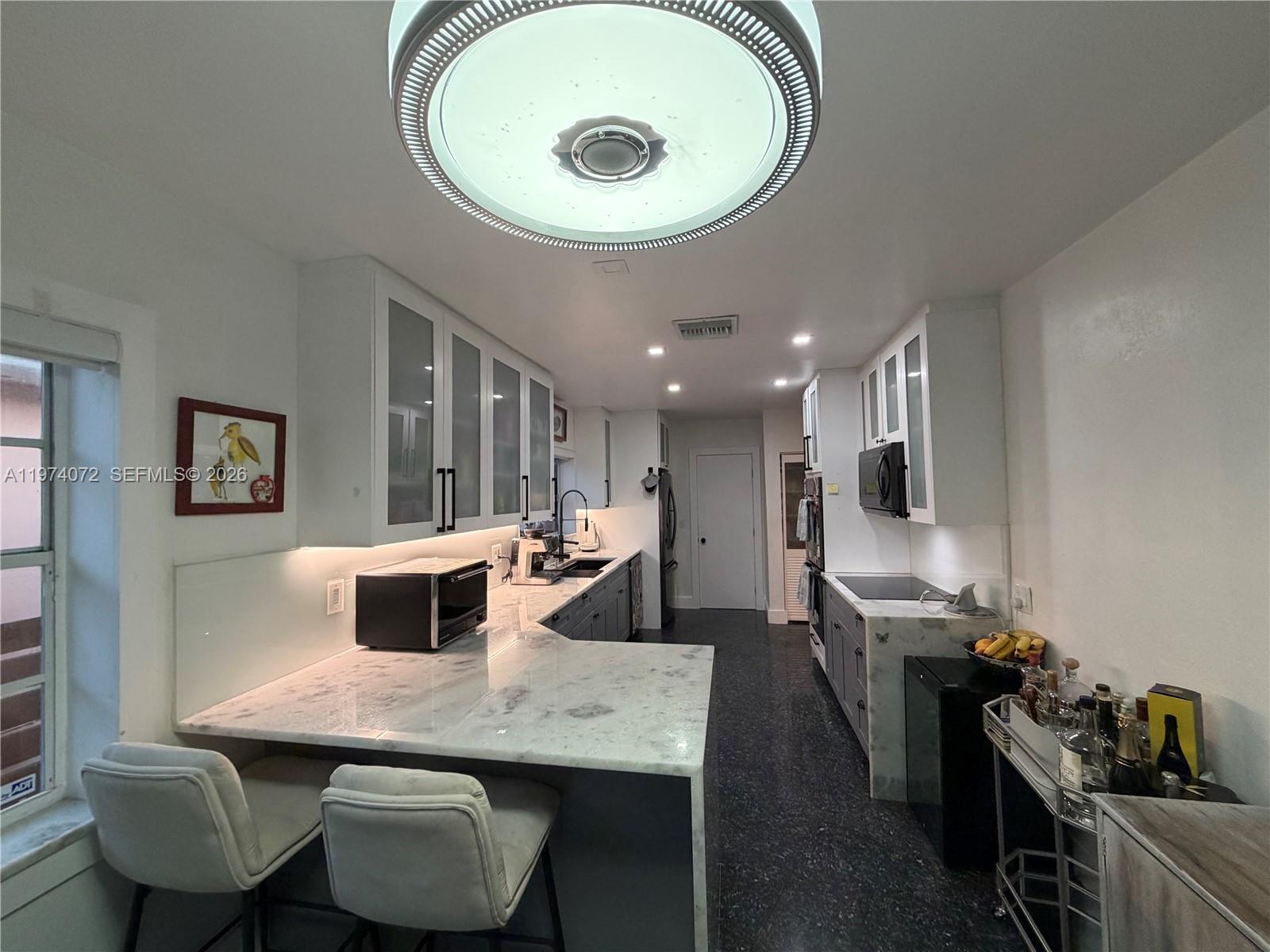 9048 Carlyle Ave Surfside, FL 33154