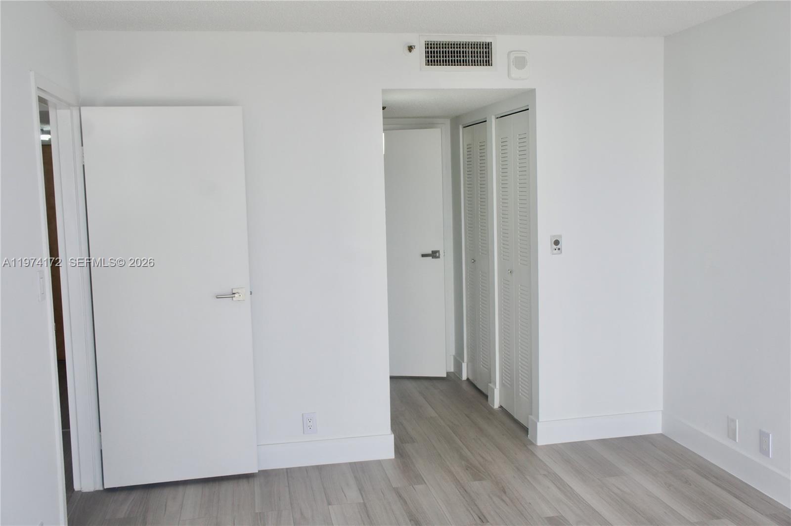 7601 E Treasure Dr #1406 North Bay Village, FL 33141