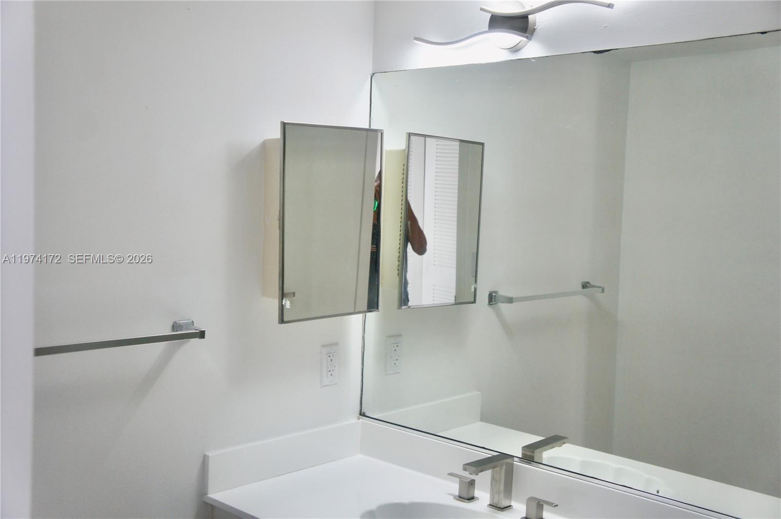 7601 E Treasure Dr #1406 North Bay Village, FL 33141