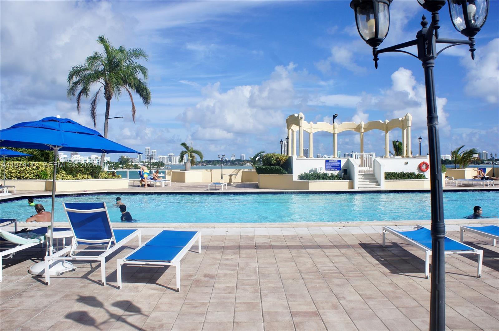 7601 E Treasure Dr #1406 North Bay Village, FL 33141