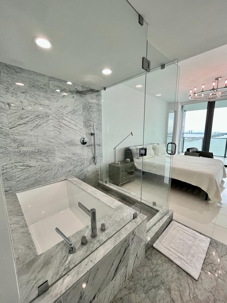 3131 NE 7th Ave #3003 Miami, FL 33137