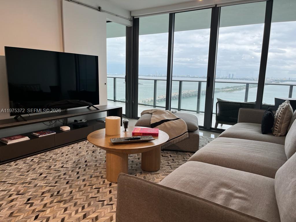 3131 NE 7th Ave #3003 Miami, FL 33137