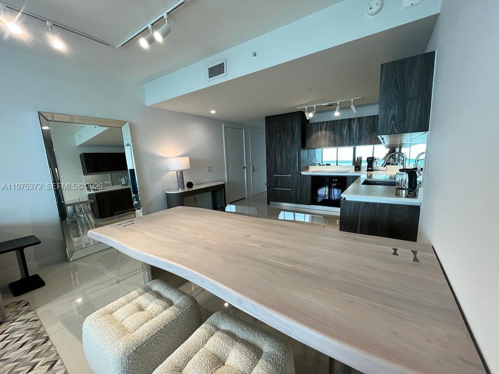 3131 NE 7th Ave #3003 Miami, FL 33137