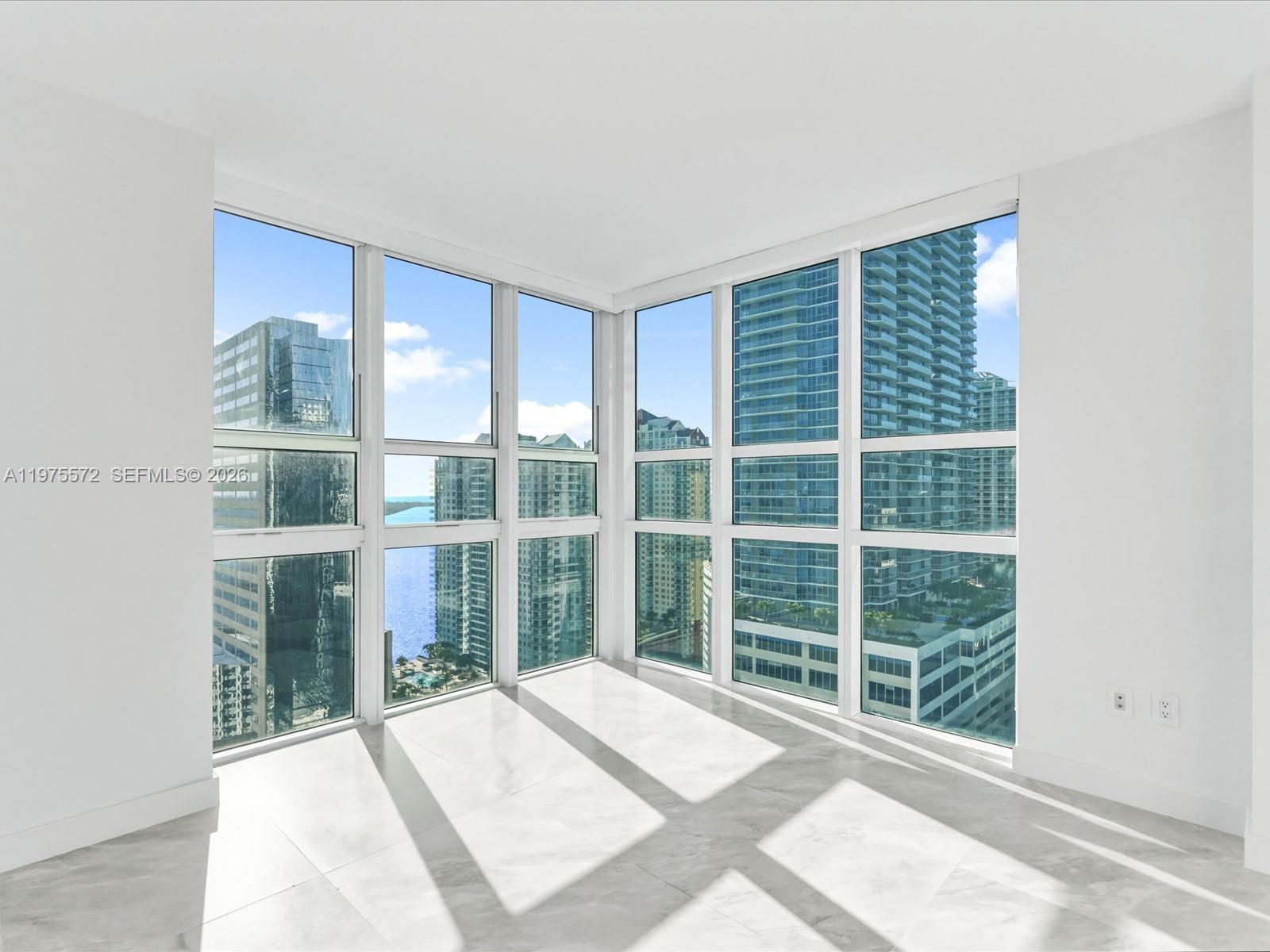 image The Plaza on Brickell West14