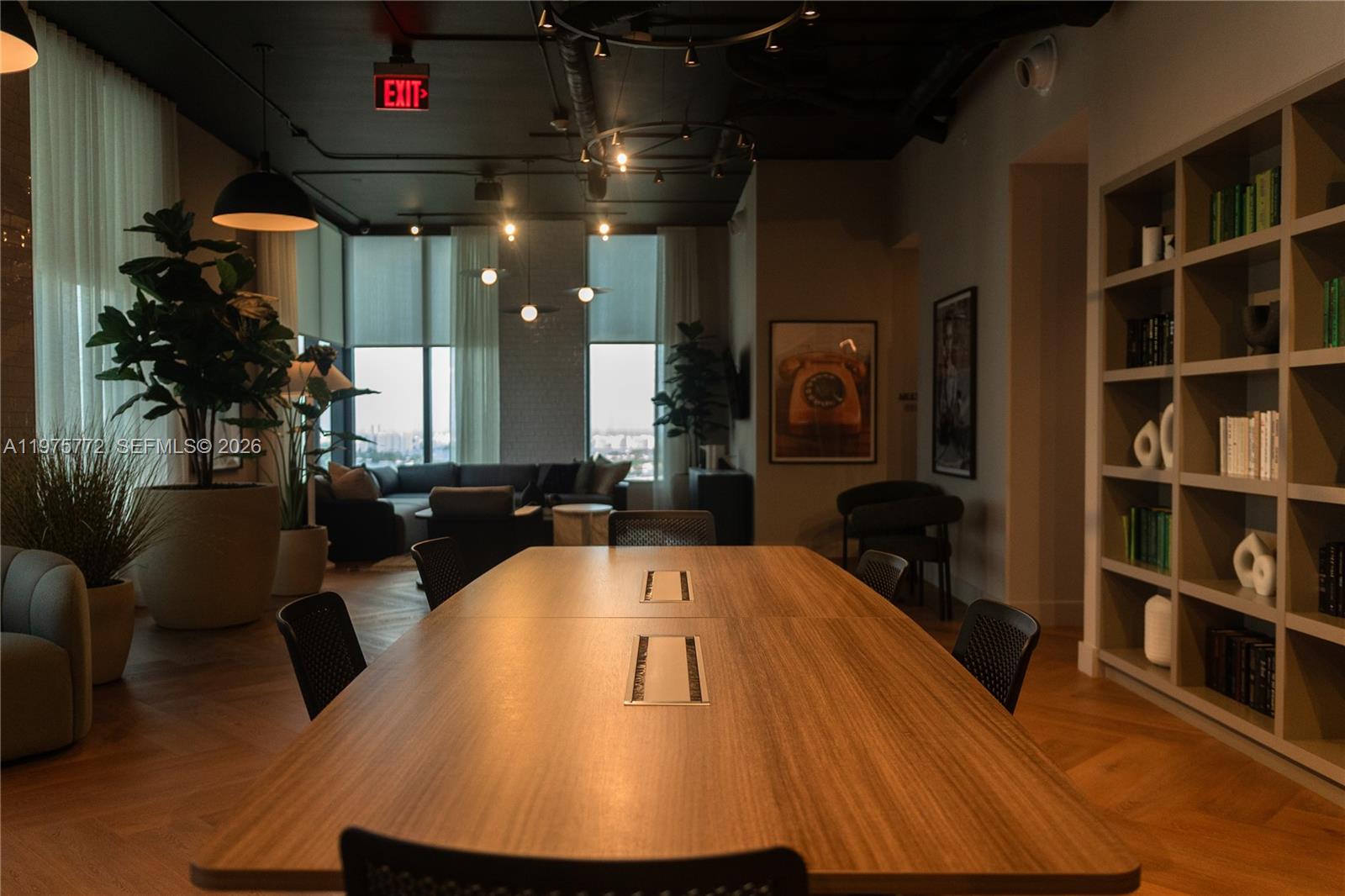 121 NE 5th St #2411 Miami, FL 33132