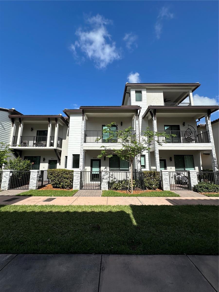 4609 NW 83rd Path Doral, FL 33166