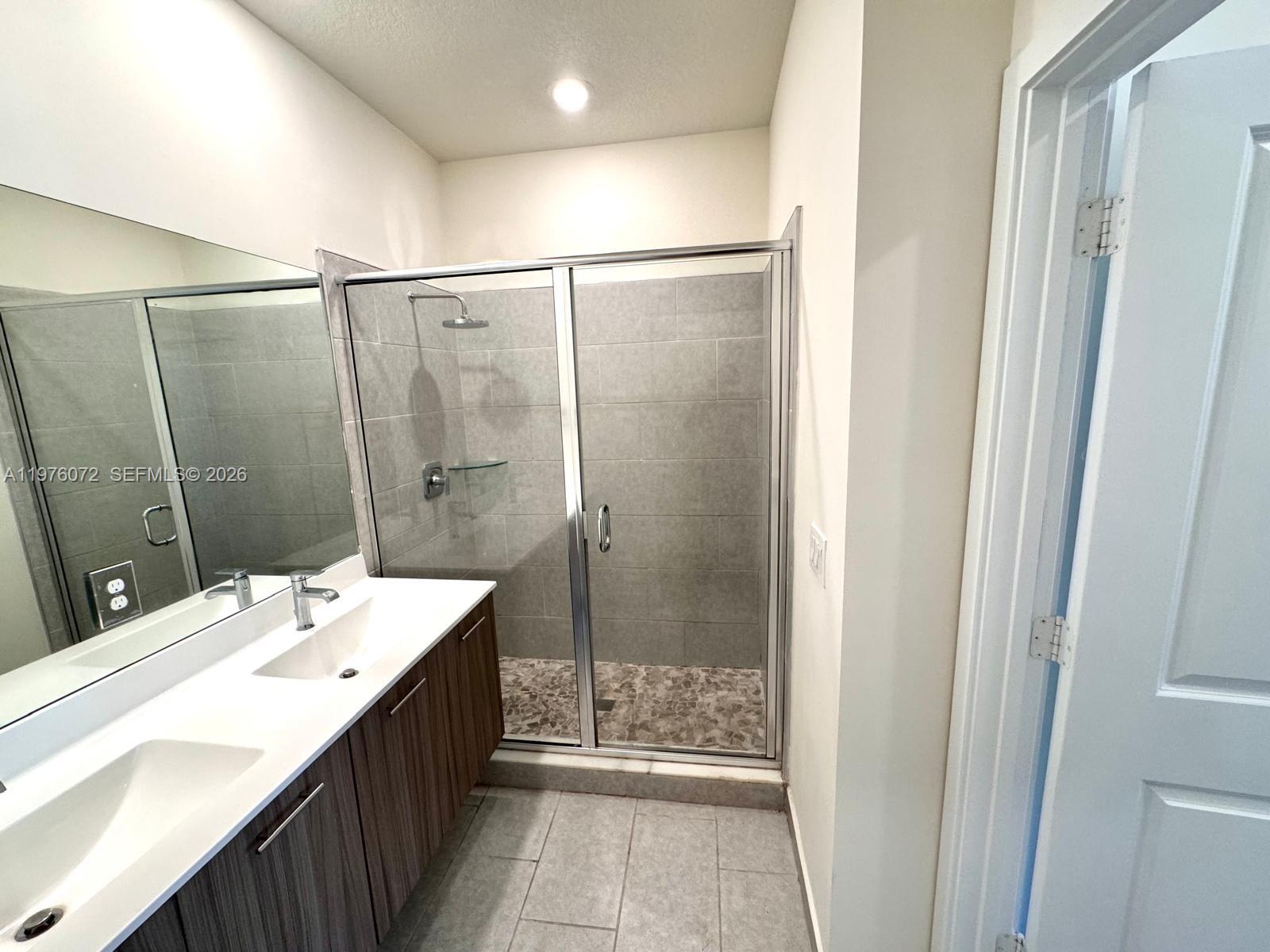 4609 NW 83rd Path Doral, FL 33166