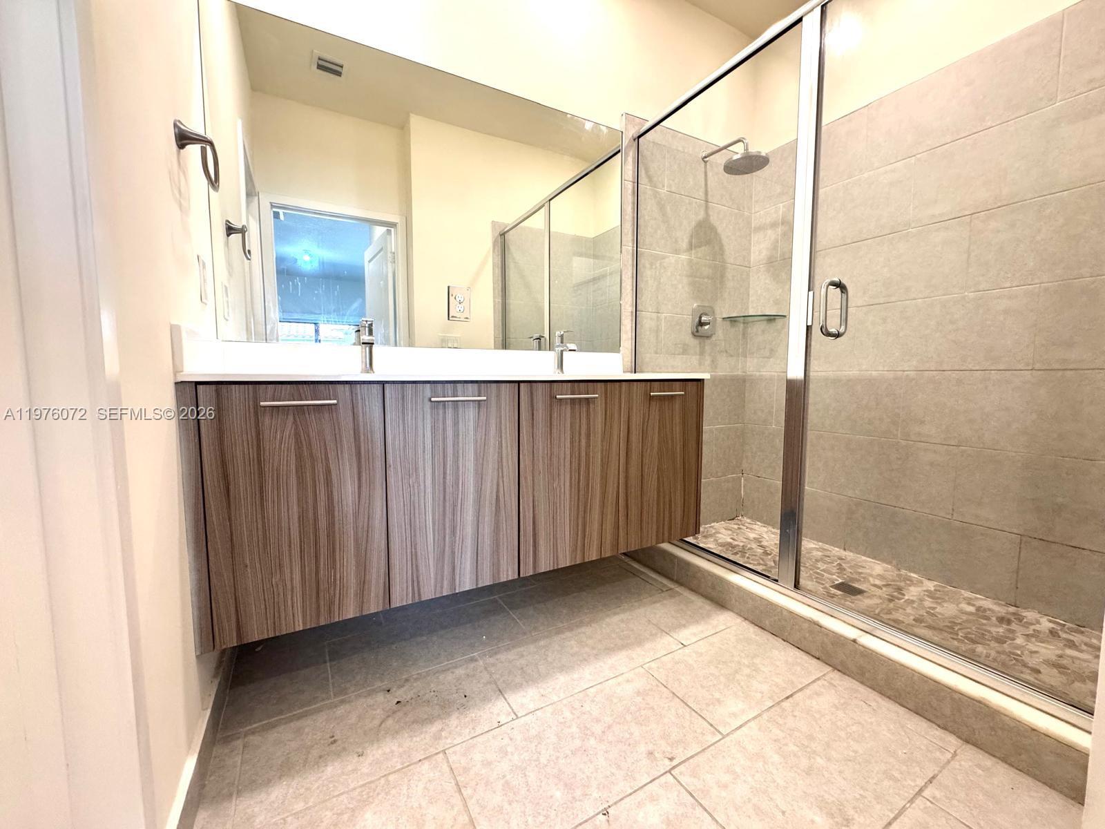 4609 NW 83rd Path Doral, FL 33166