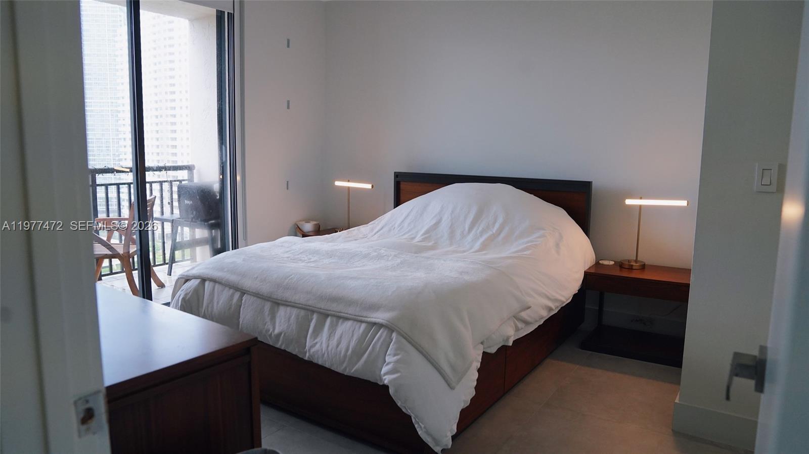 540 Brickell Key Dr #1711 Miami, FL 33131