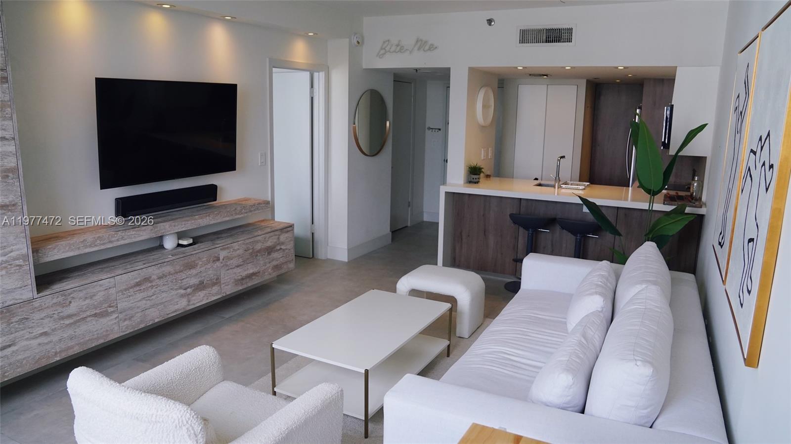 540 Brickell Key Dr #1711 Miami, FL 33131