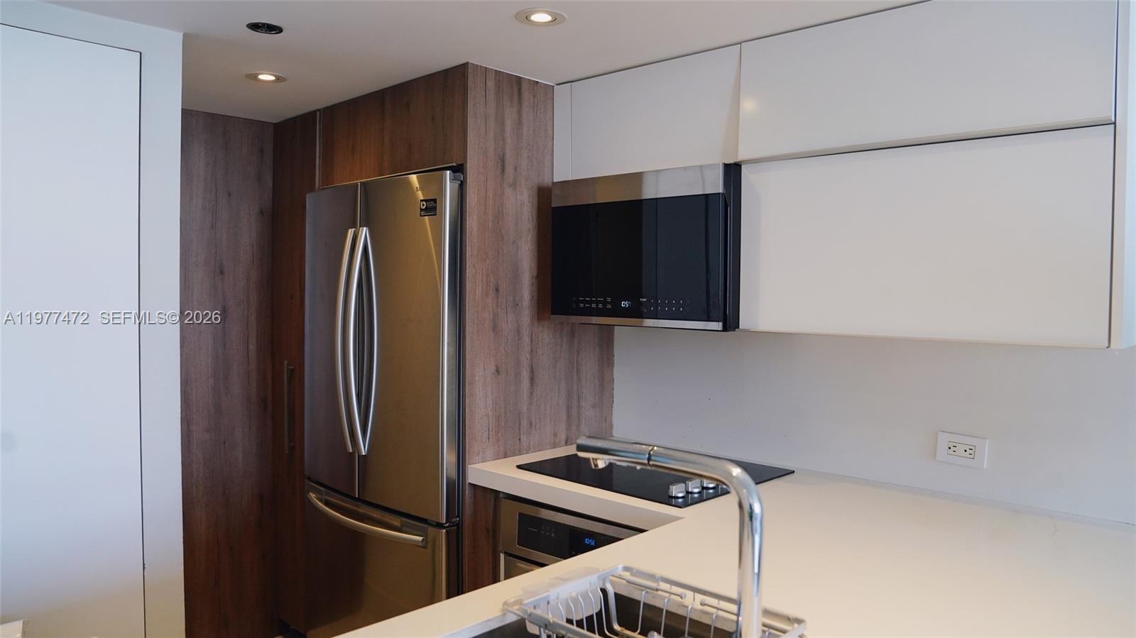 540 Brickell Key Dr #1711 Miami, FL 33131