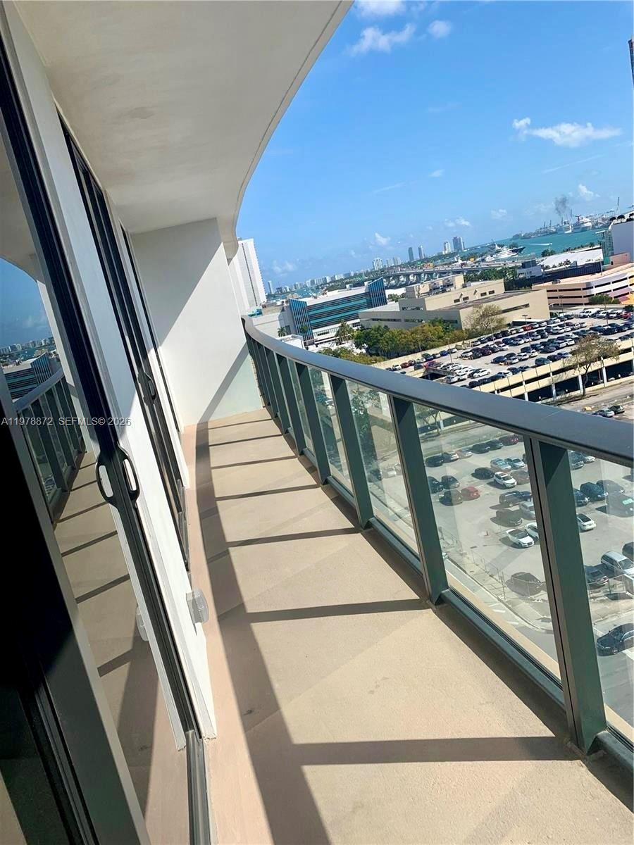 1600 NE 1st Ave #1008 Miami, FL 33132