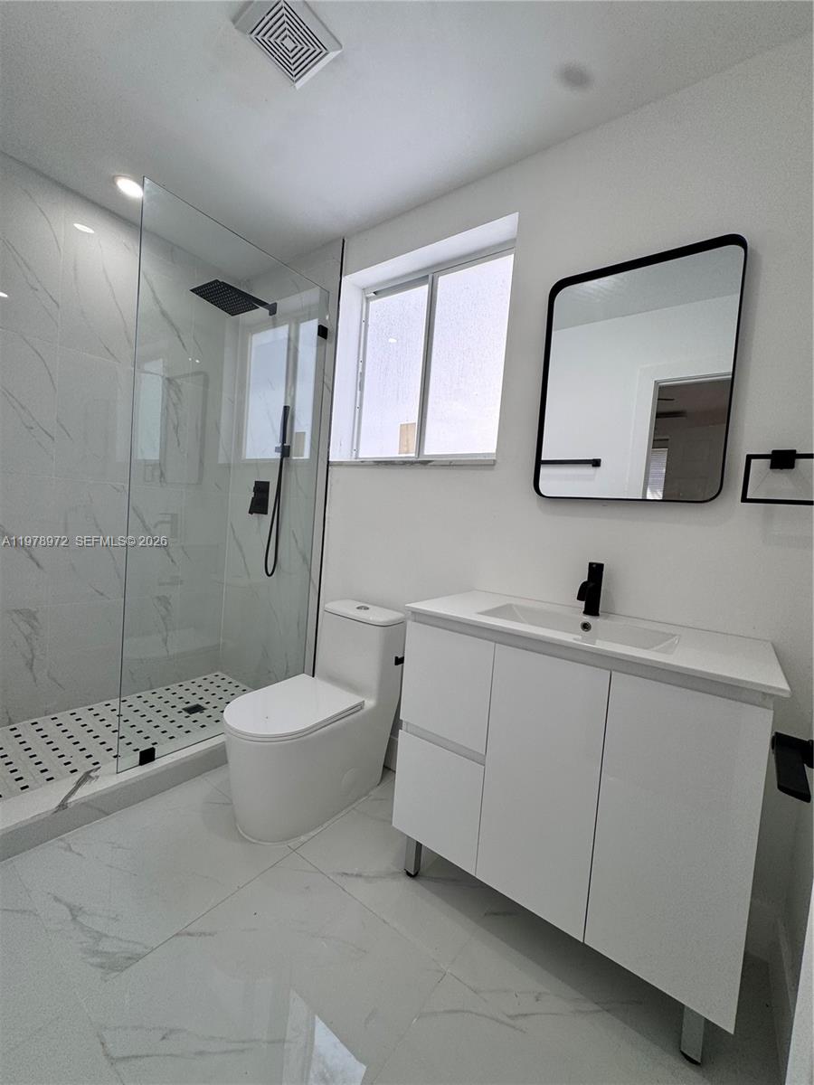 4028 SW 11th St Miami, FL 33134