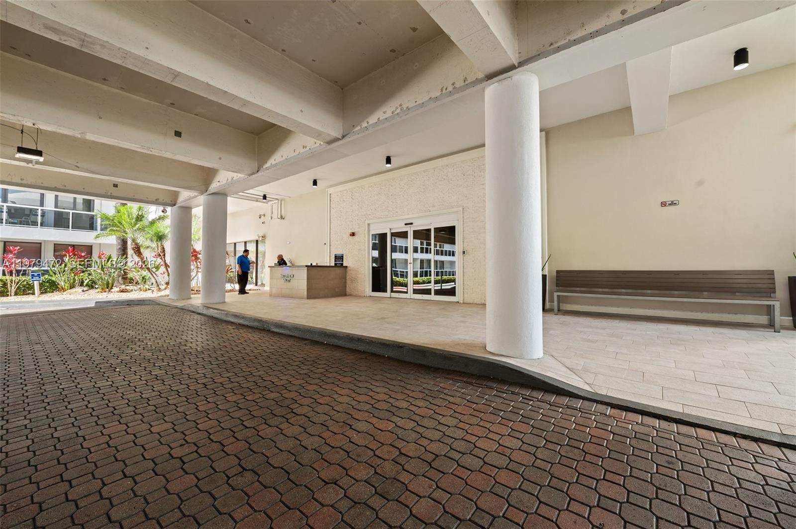 20505 E Country Clb Dr #1231 Aventura, FL 33180