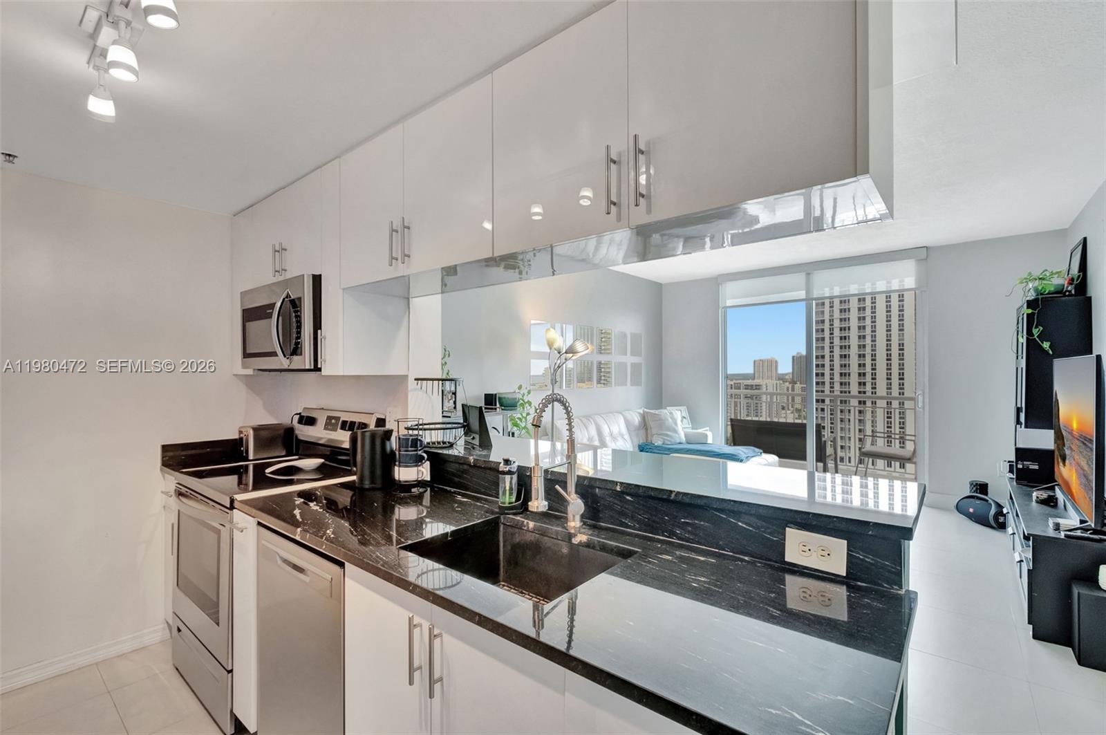 275 NE 18th St #PH-09 Miami, FL 33132