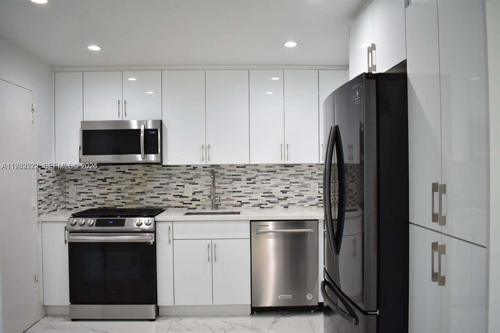 8024 Tatum Waterway Dr #5A