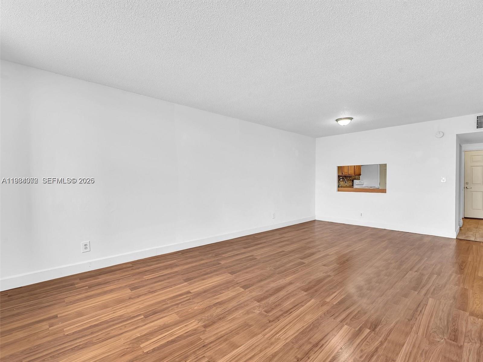 1170 NE 191st St #24 Miami, FL 33179