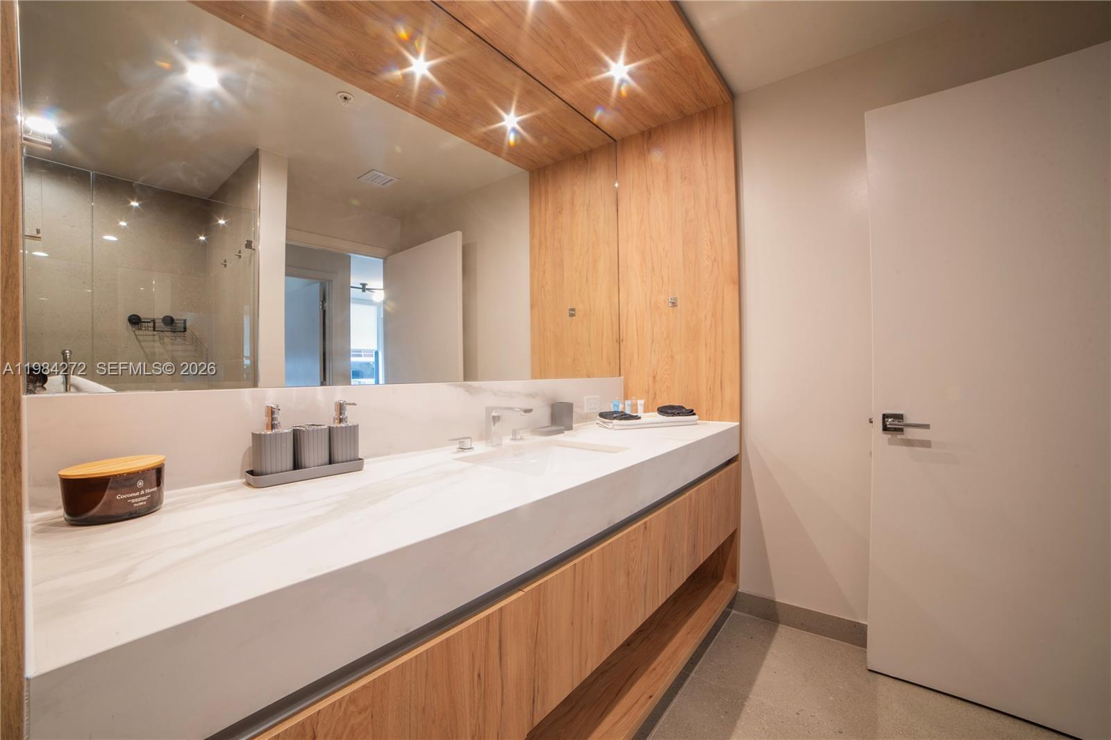 image The Crosby Miami Worldcenter14