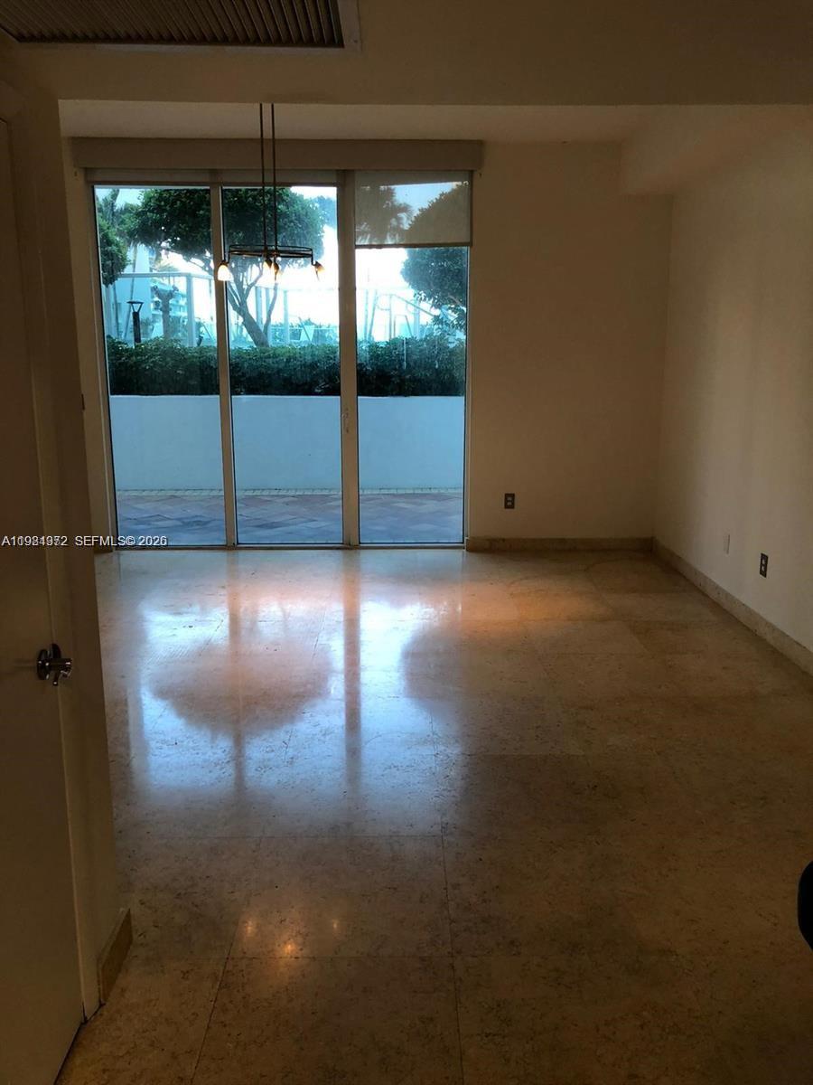 31 SE 5th St #1106 Miami, FL 33131