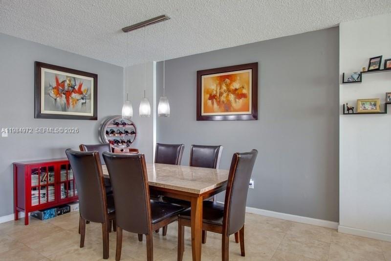 2455 Flamingo Dr #201 Miami Beach, FL 33140