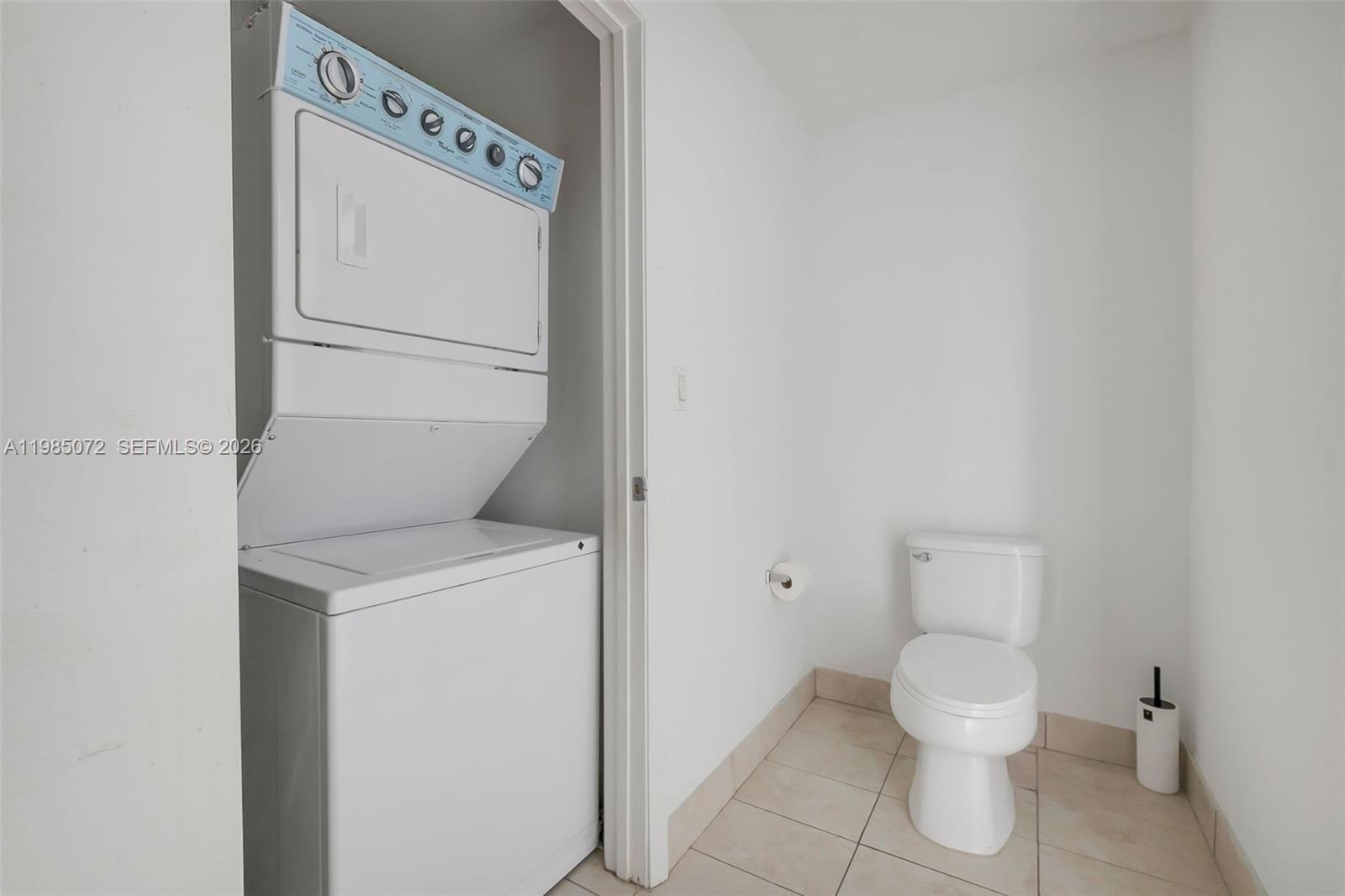 1900 N Bayshore Dr #PH 5006 Miami, FL 33132