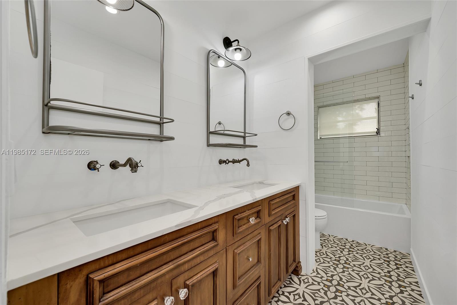 11785 SW 90th Ave Miami, FL 33176