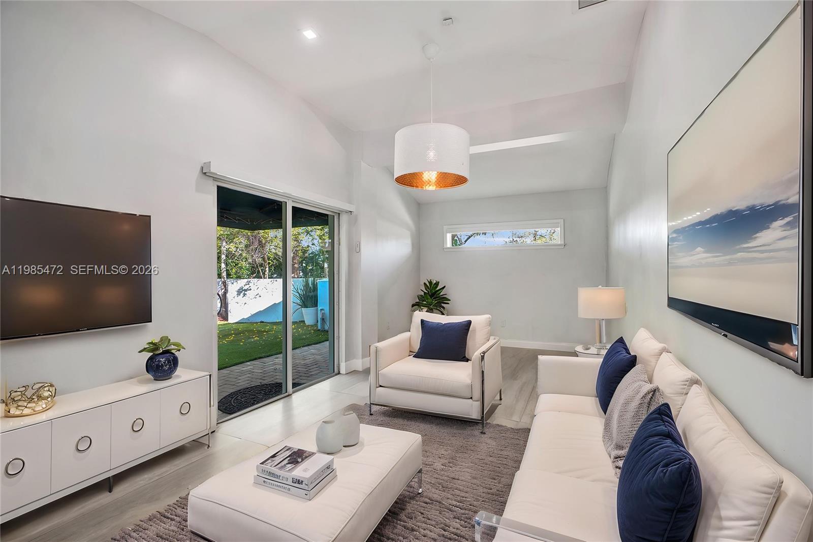 1110 NE 100th St Miami Shores, FL 33138