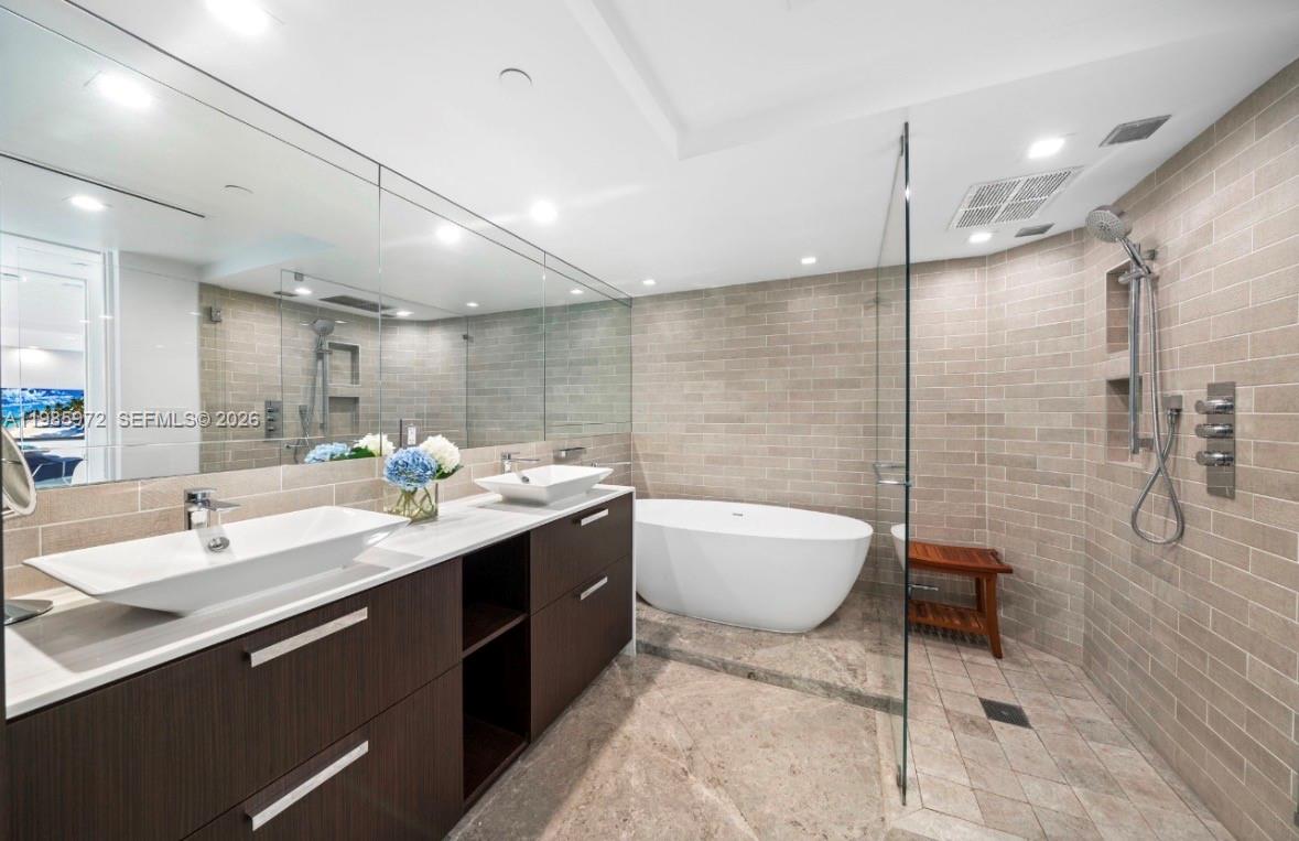 image 1500 Ocean Drive11