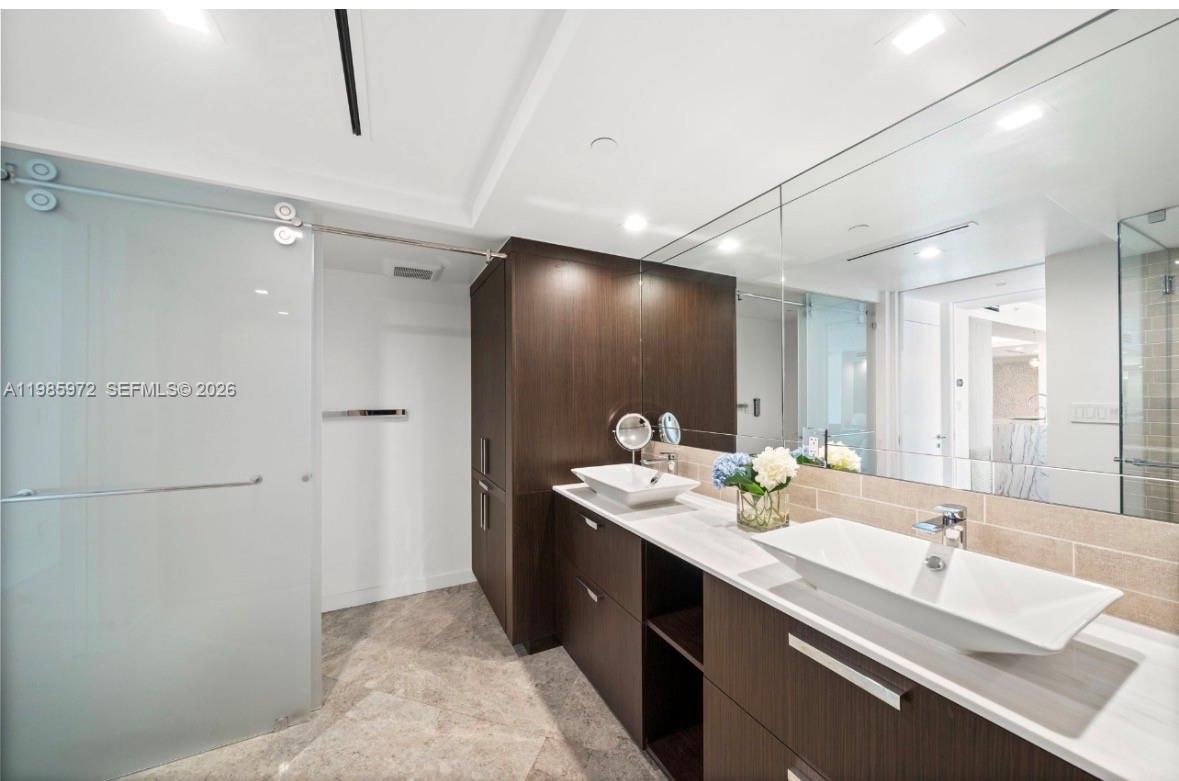 image 1500 Ocean Drive12