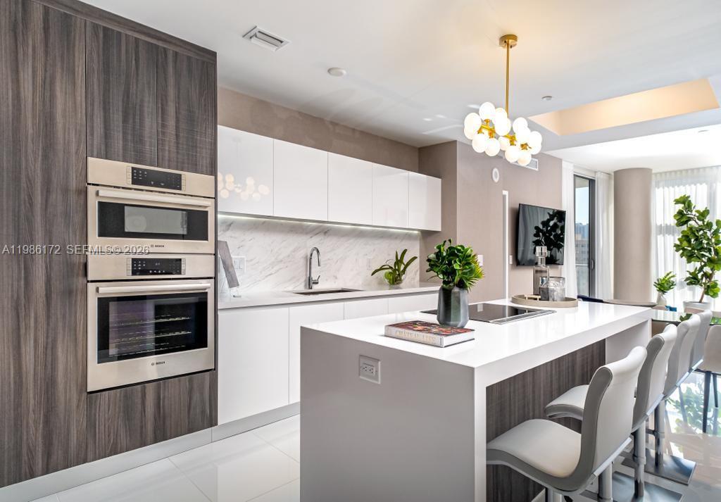 851 NE 1st Ave #1011