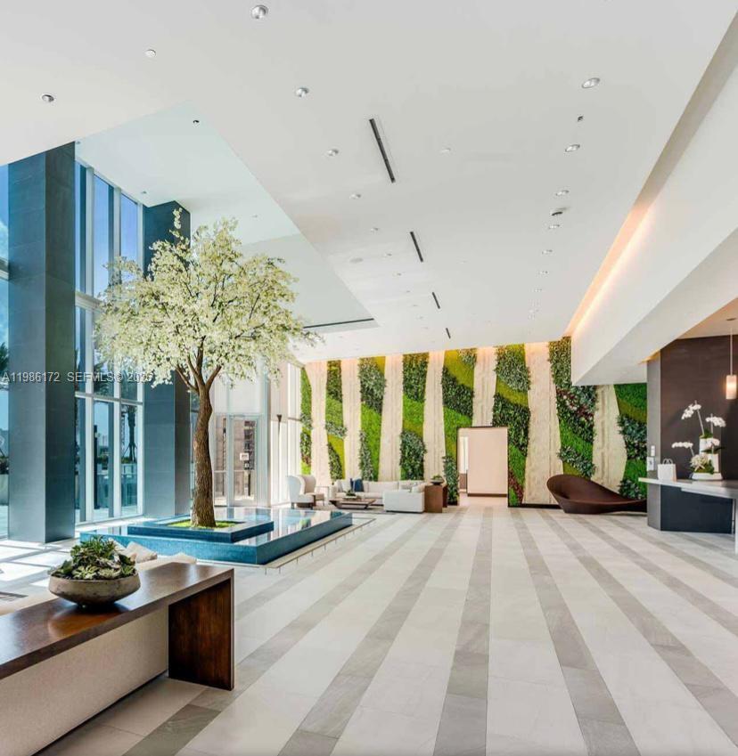 image Paramount Miami Worldcenter12