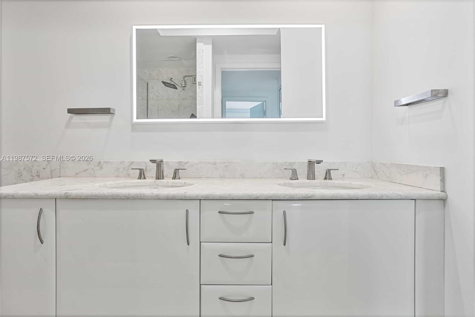 1331 Brickell Bay Dr #1606 Miami, FL 33131