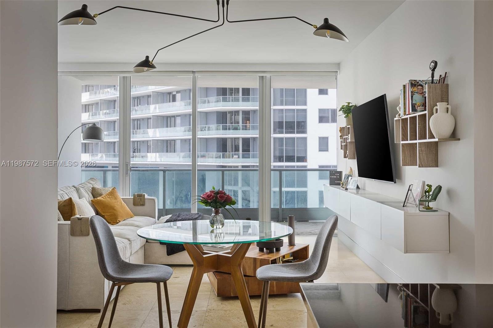 1331 Brickell Bay Dr #1606 Miami, FL 33131