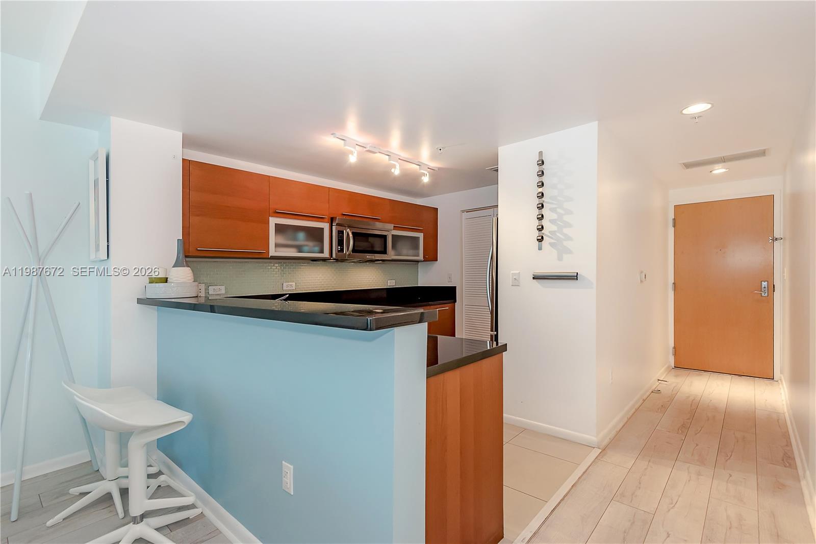 image Vizcayne South5