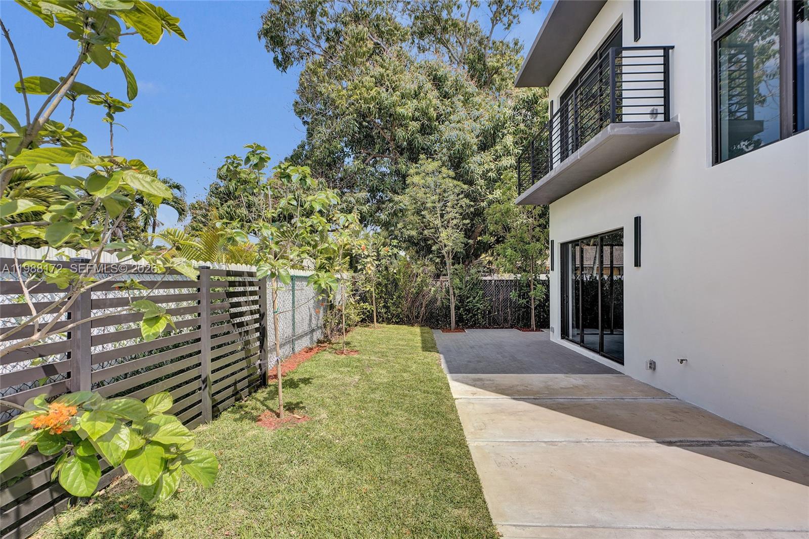 2421 SW 16th Ter Miami, FL 33145