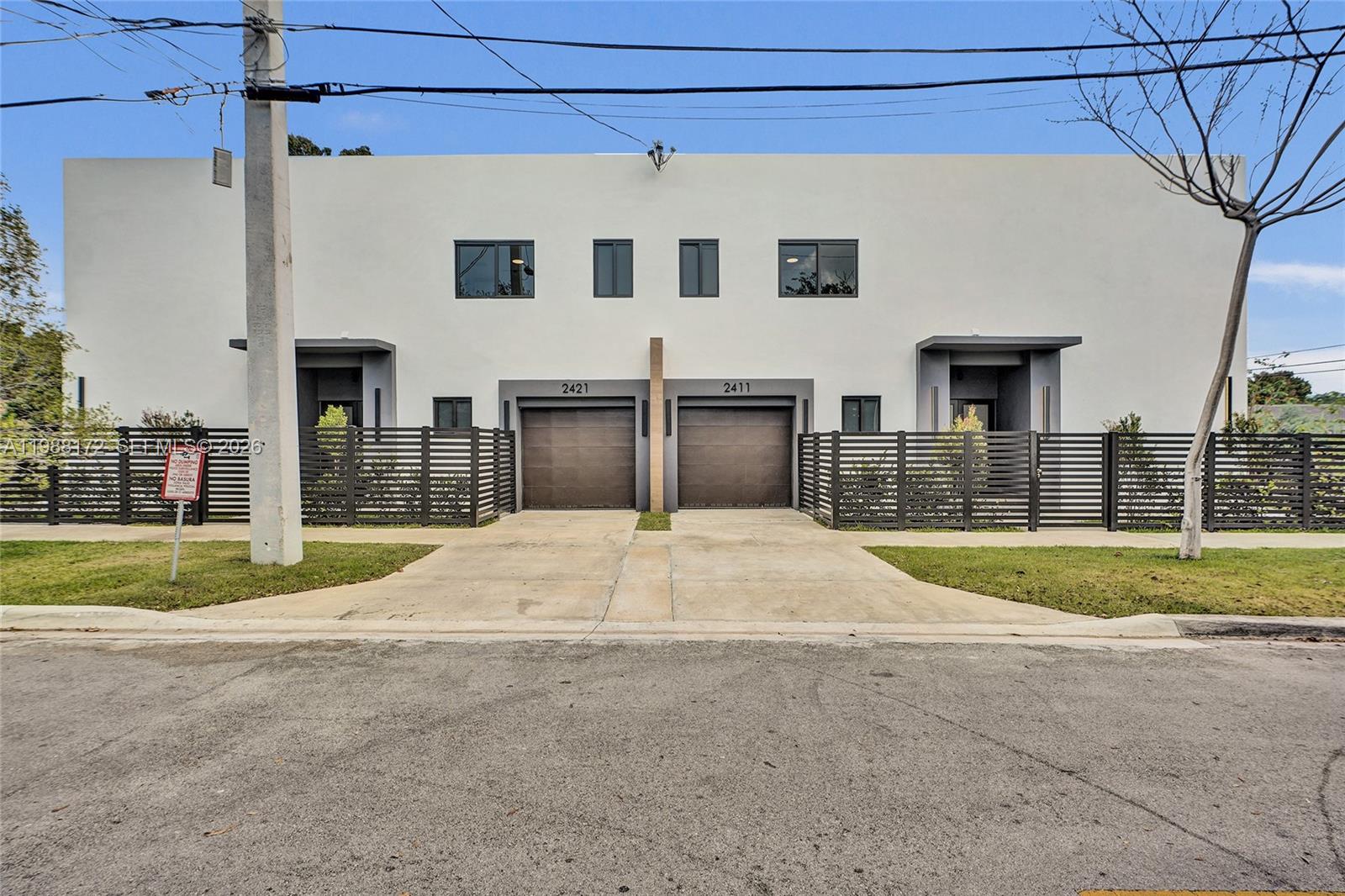 2421 SW 16th Ter Miami, FL 33145