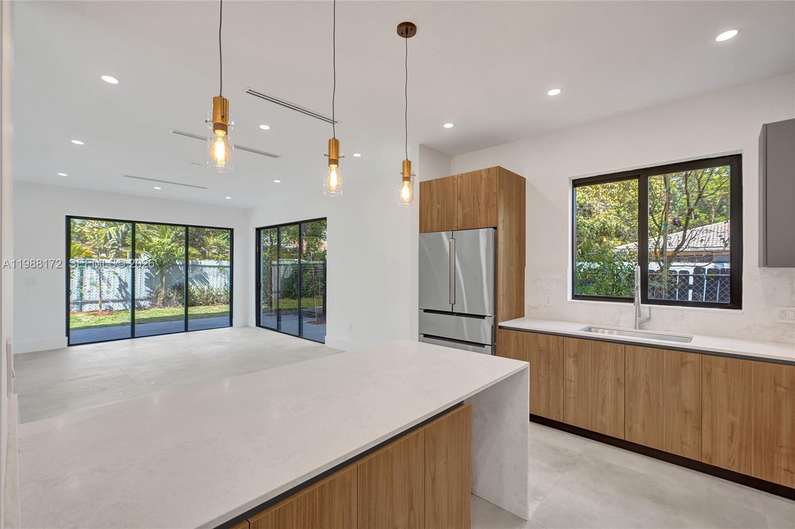 2421 SW 16th Ter Miami, FL 33145