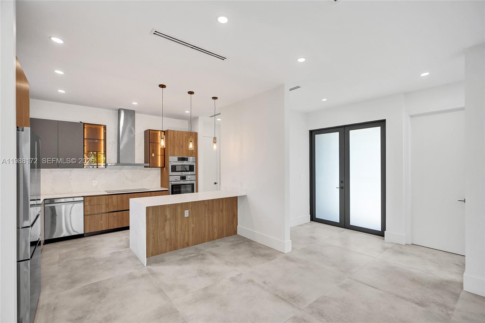 2421 SW 16th Ter Miami, FL 33145