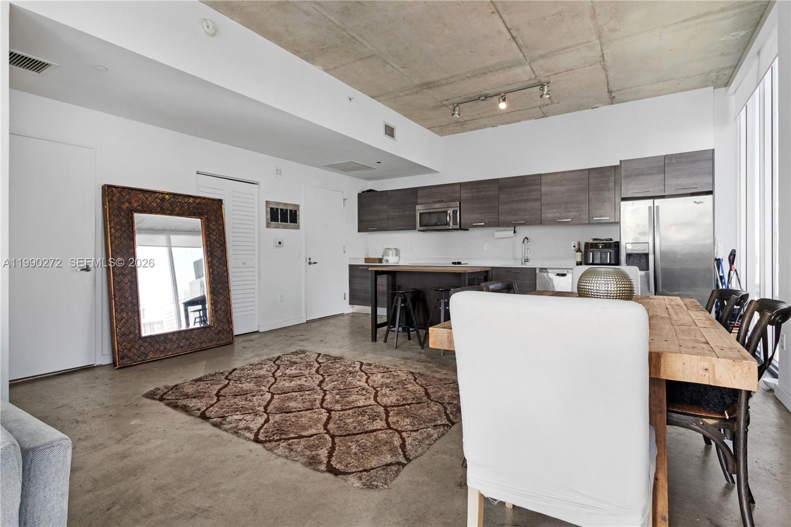 151 SE 1st St #2802 Miami, FL 33131